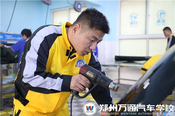 2021新年來臨，想創(chuàng)業(yè)選擇汽車美容怎么樣?