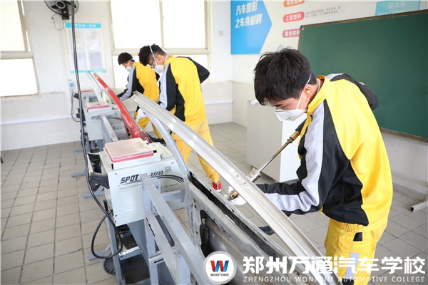 汽修=修車? NO, NO, NO!!汽修專業就業方向大揭秘!