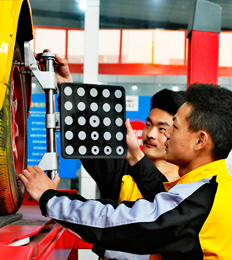 鄭州萬通汽車學(xué)校_實訓(xùn)實戰(zhàn)